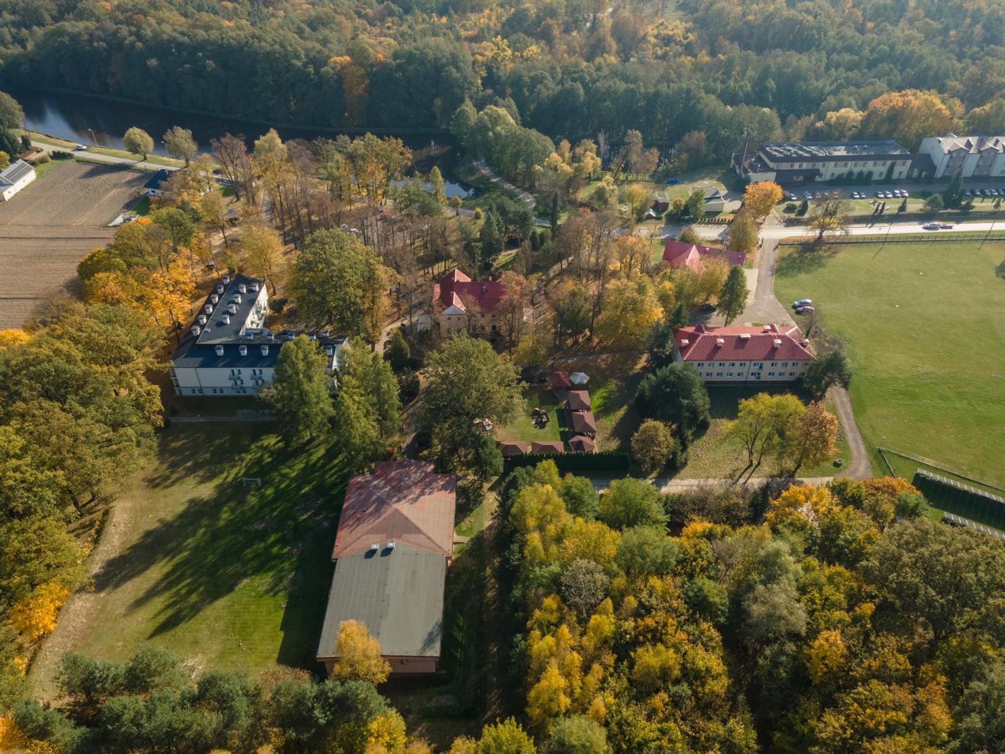 Hotel W Dobieszkowie Stryków Eksteriør bilde