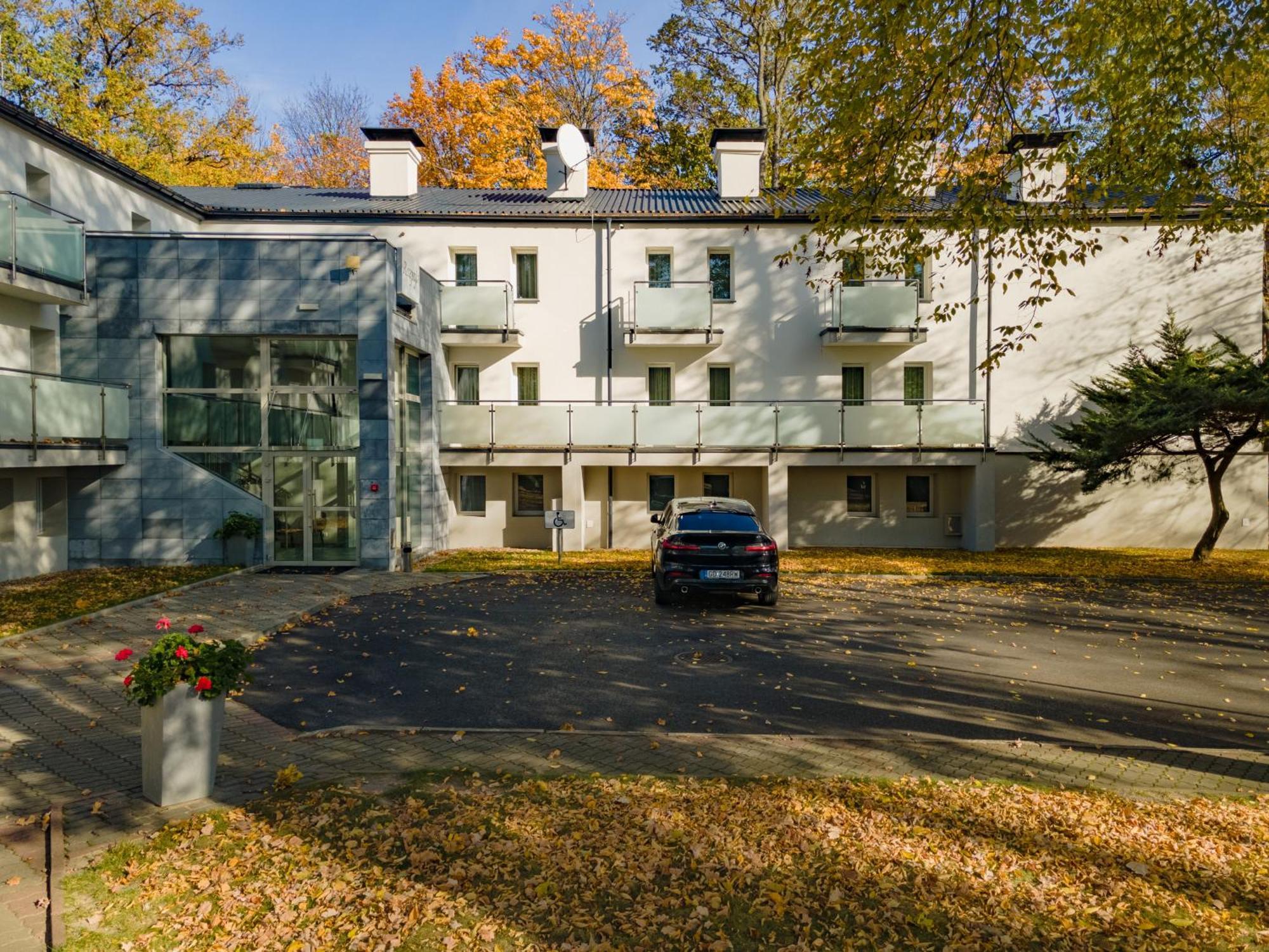 Hotel W Dobieszkowie Stryków Eksteriør bilde