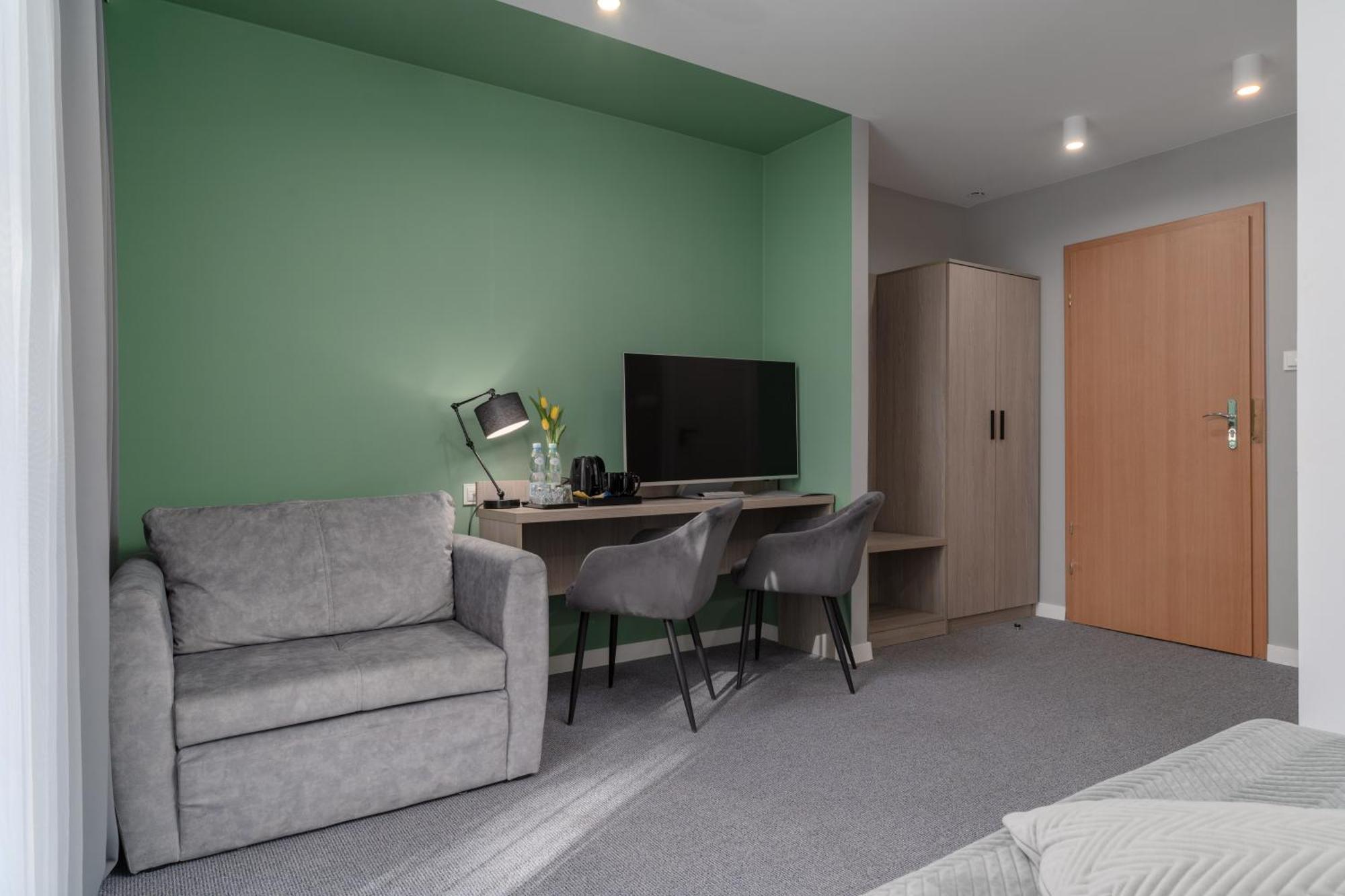 Hotel W Dobieszkowie Stryków Eksteriør bilde