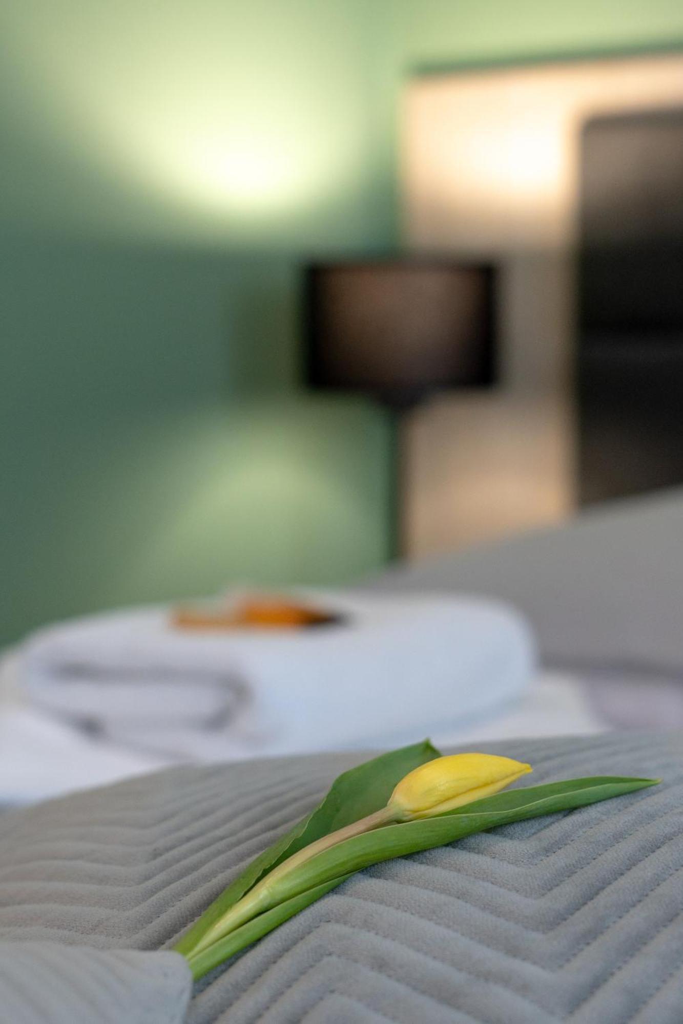 Hotel W Dobieszkowie Stryków Eksteriør bilde